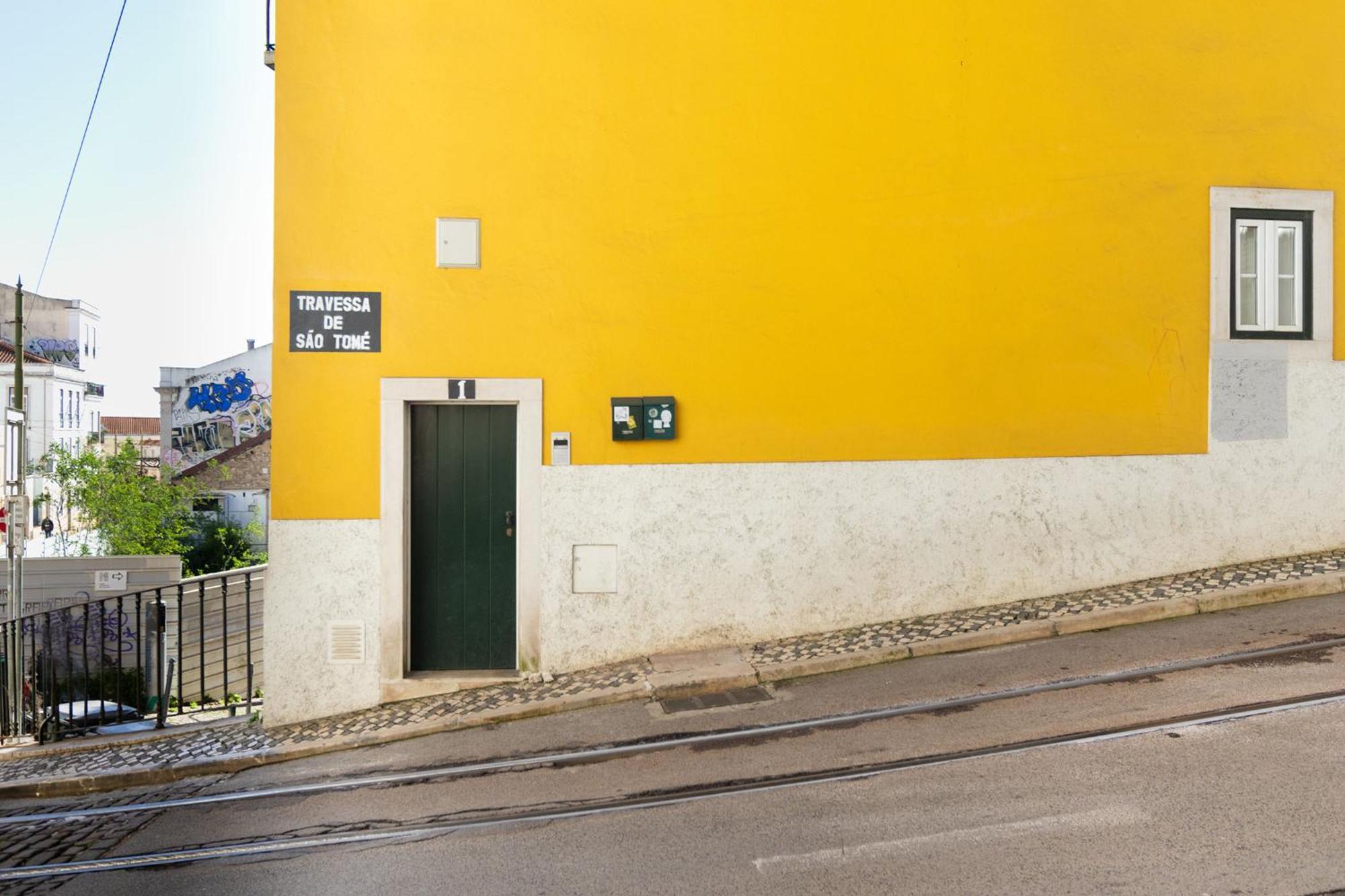 Apartment Discover Lisbons History - Stylish In Alfama *