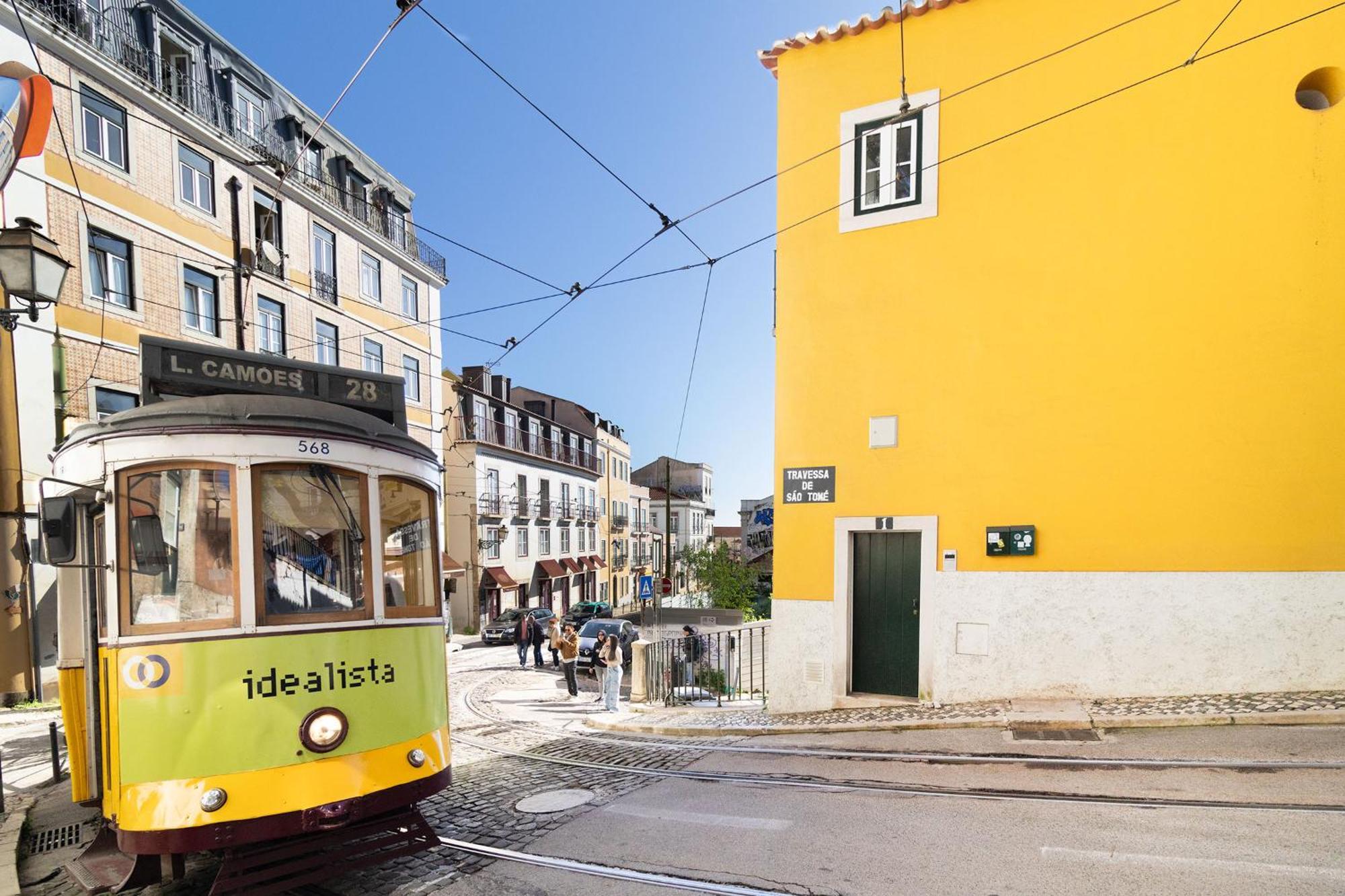 Discover Lisbons History - Stylish In Alfama Lisbon