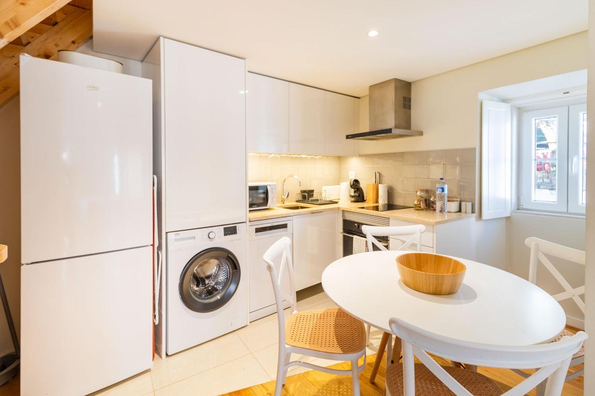 Apartment Discover Lisbons History - Stylish In Alfama Lisbon